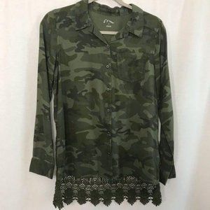 Art Class Shirt Girls‎ Juniors X-Large Camouflage Top/Shacket Grunge Hunting
